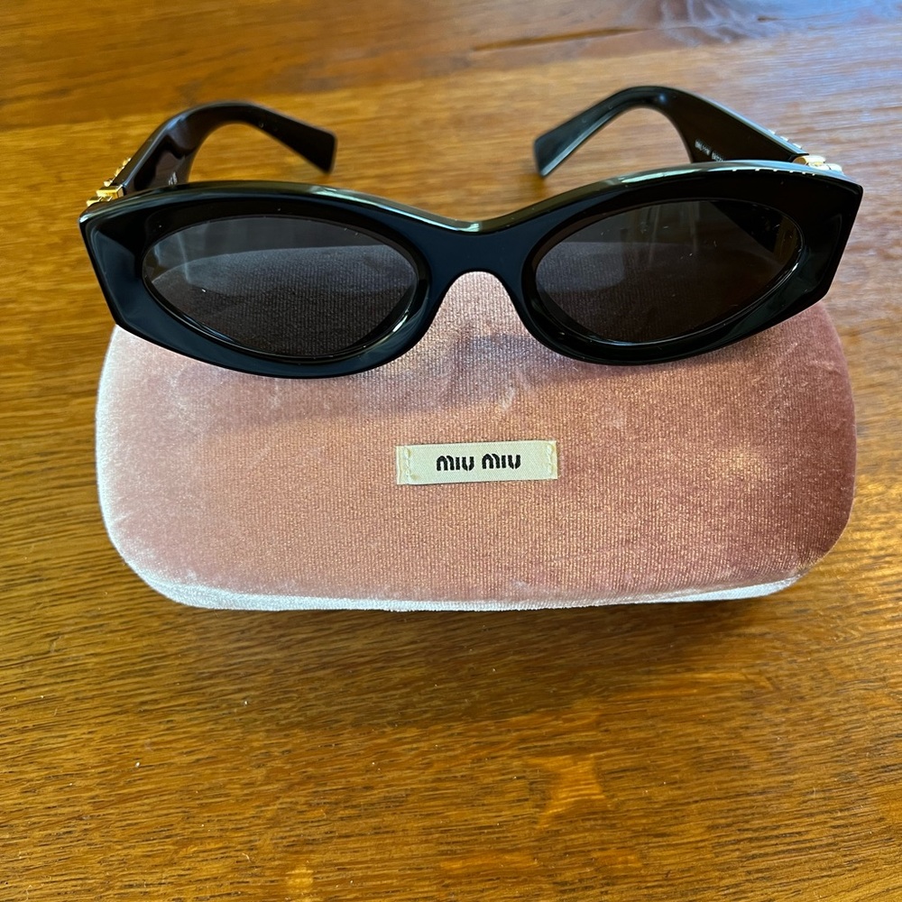 Miu Miu Black Cat-Eye Sunglasses
